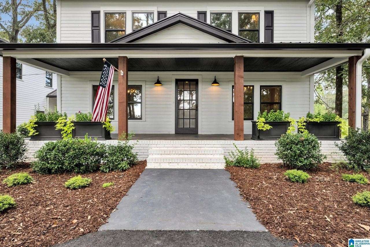 Portfolio photo: Brea Modern Farmhouse